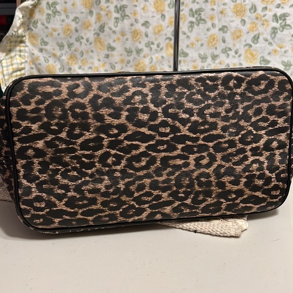 Steve Madden Tote - Picture 11 of 11